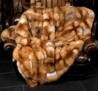 Меховые покрывала и подушки из лисы (Италия)