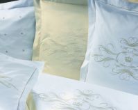 Постельное белье с вышивкой Grown 709