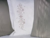 Постельное белье с вышивкой Nostalgia 711