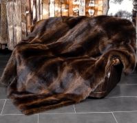 Меховые покрывала и подушки из норки (Италия)